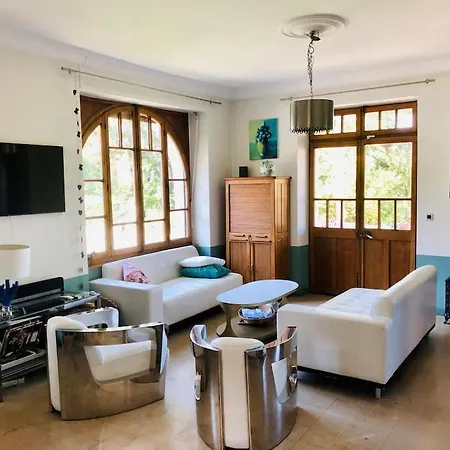 Maison De Charme Avec Piscine Pres Du Lac
