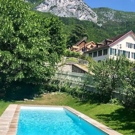 Maison De Charme Avec Piscine Pres Du Lac Villa *